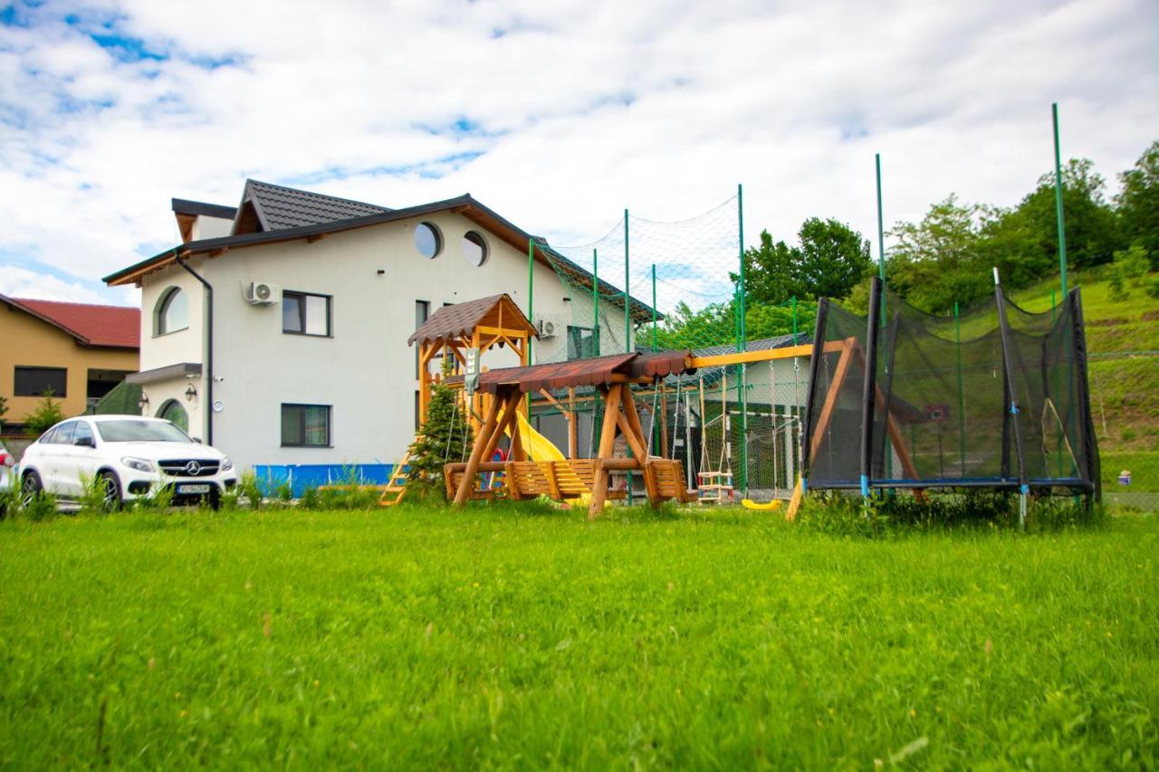 Casute Din Lemn Hotel Jiblea Veche Exterior photo